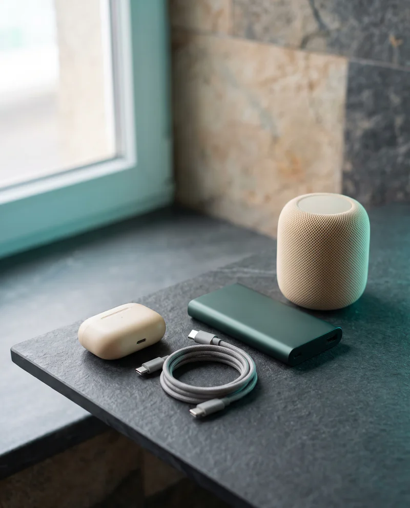 Minimal consumer technology accessories